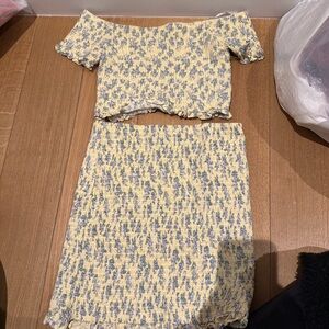 Two piece skirt set